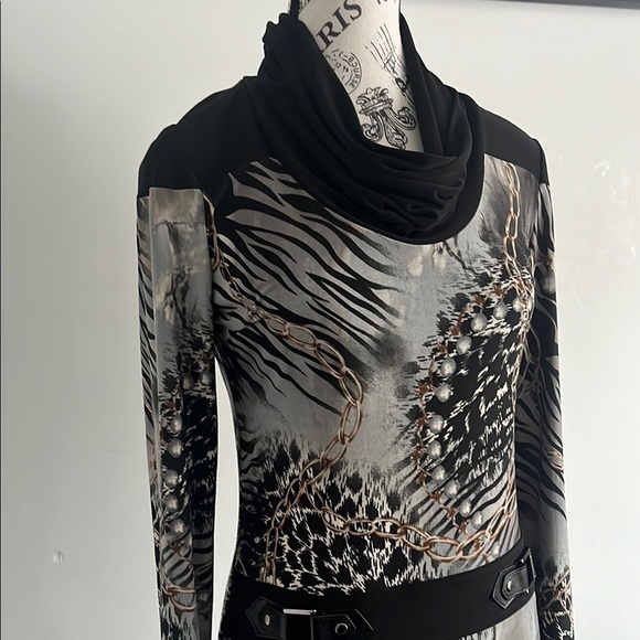 🇨🇦 Y2K Animal print With Chain Detail Drop Waist Cowl Neck Midi Dress - Picture 2 of 7